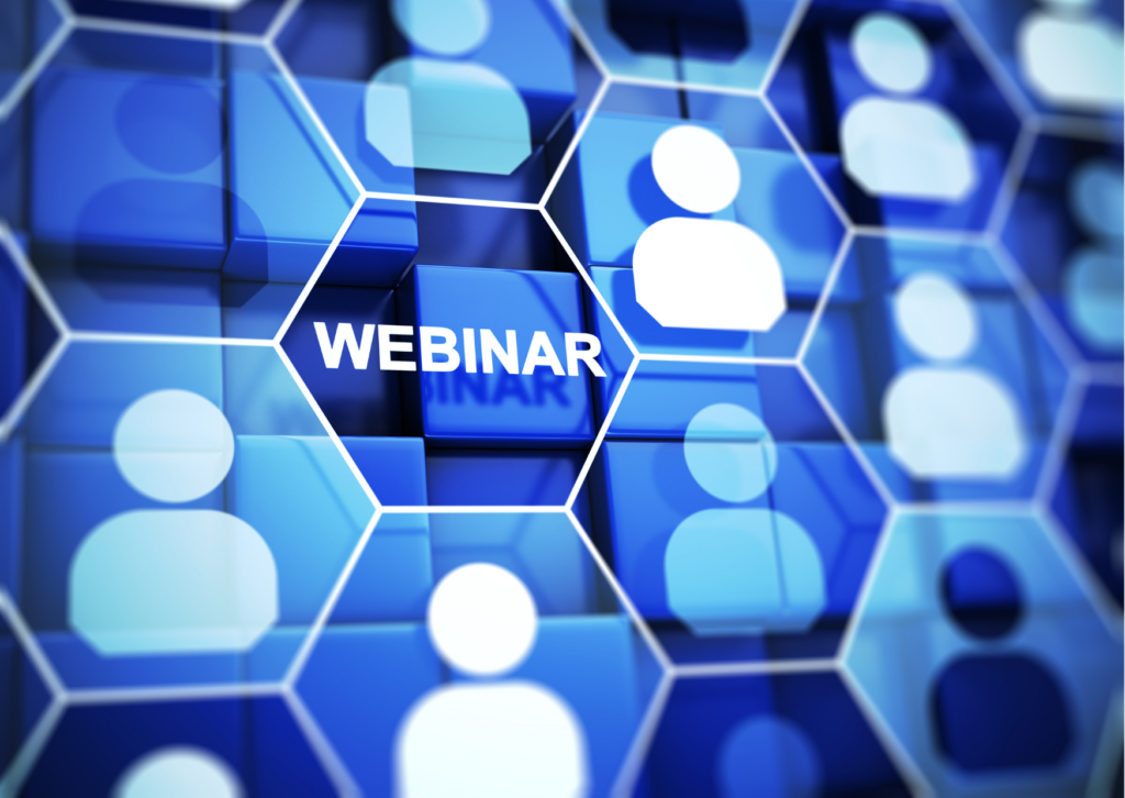 Grafična predstavitev webinarja z medsebojno povezanimi modrimi šestkotniki in središčnim šestkotnikom, ki je označen z besedo “WEBINAR”